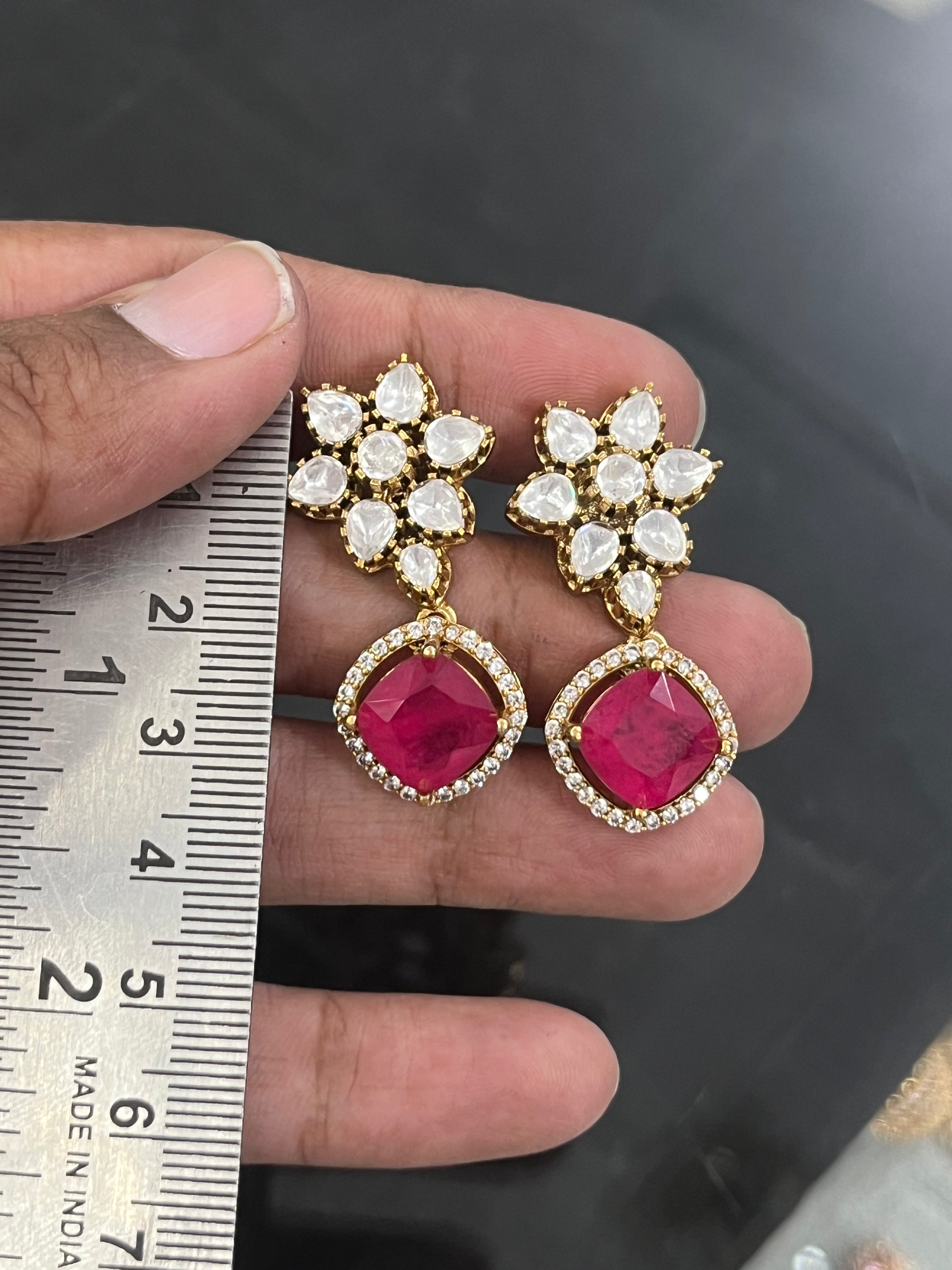 CF041 Earrings in mosonite