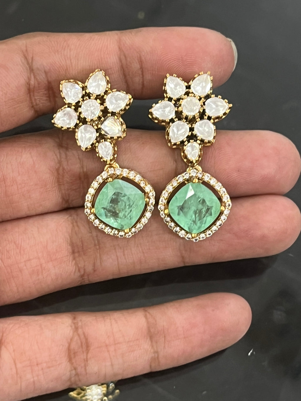 CF041 Earrings in mosonite