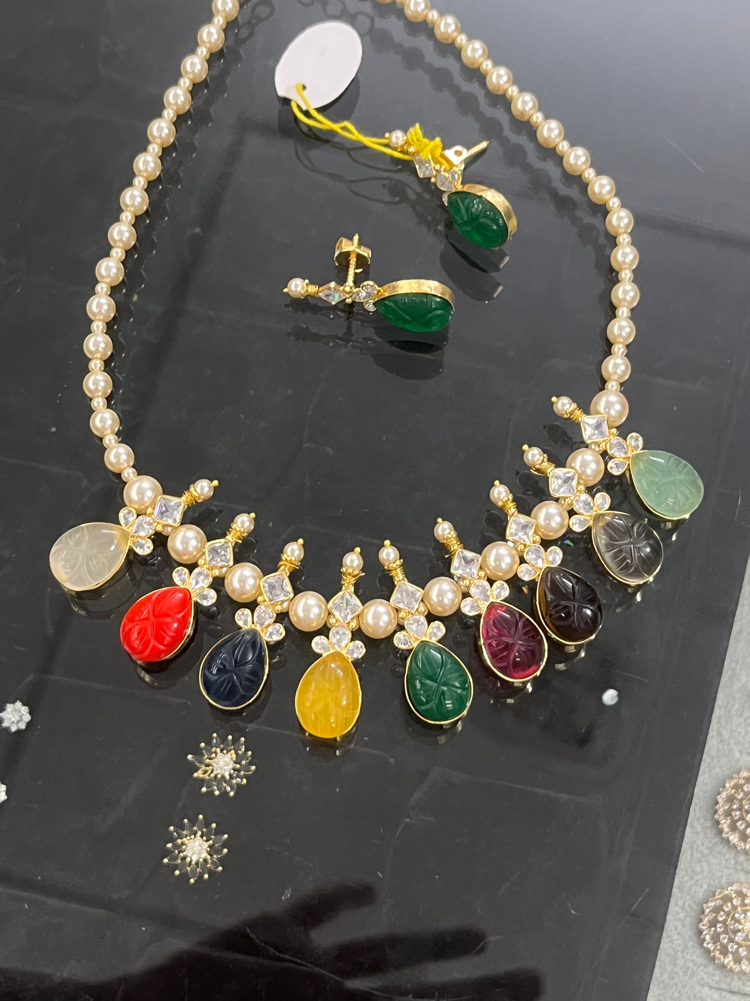 CF045 necklace (16 INCHES)