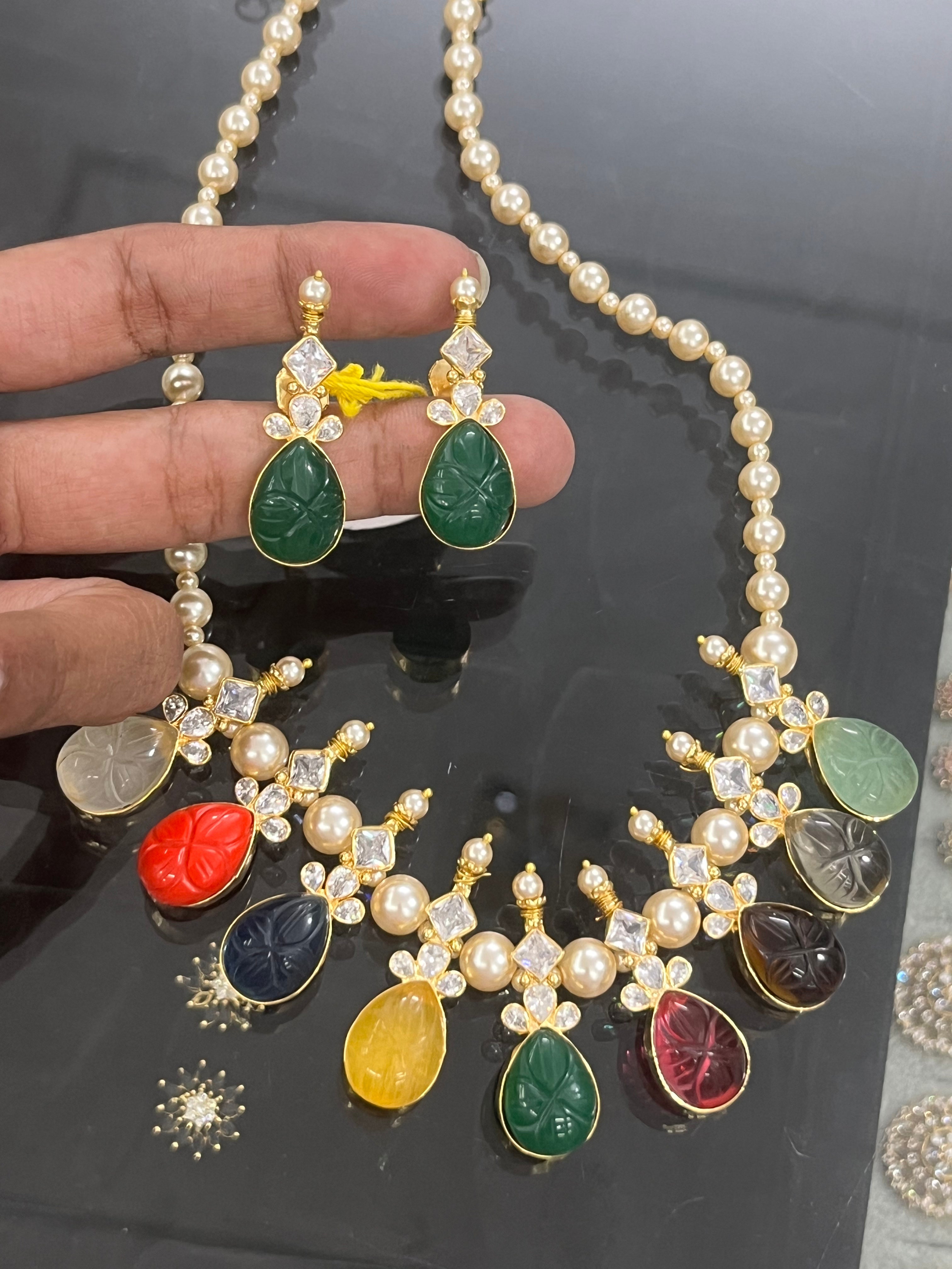 CF045 necklace (16 INCHES)
