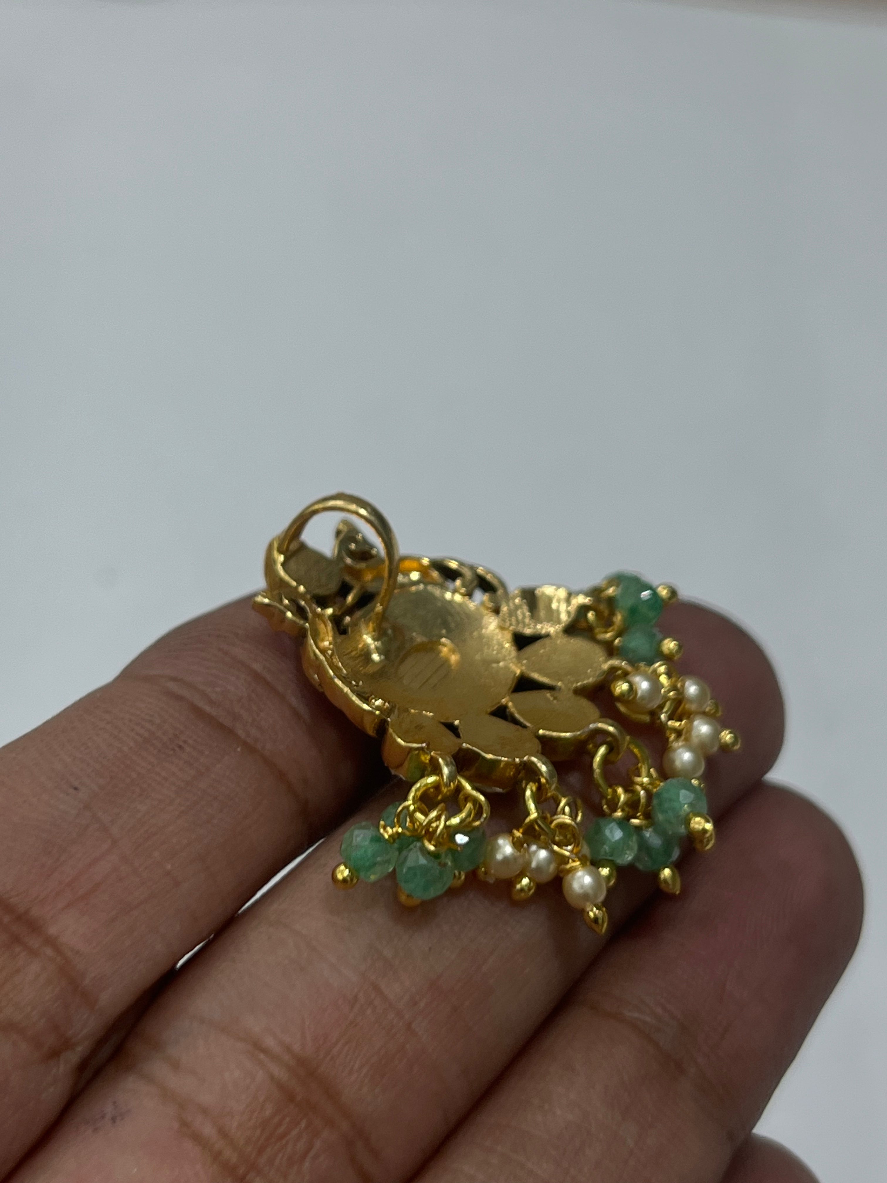 CF049 mosonite pendant