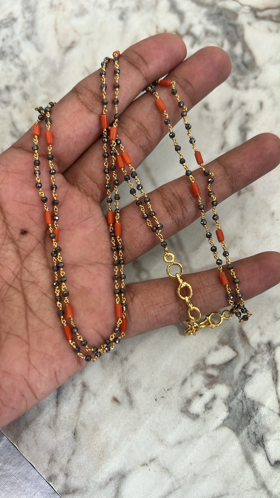 CF010 black beads