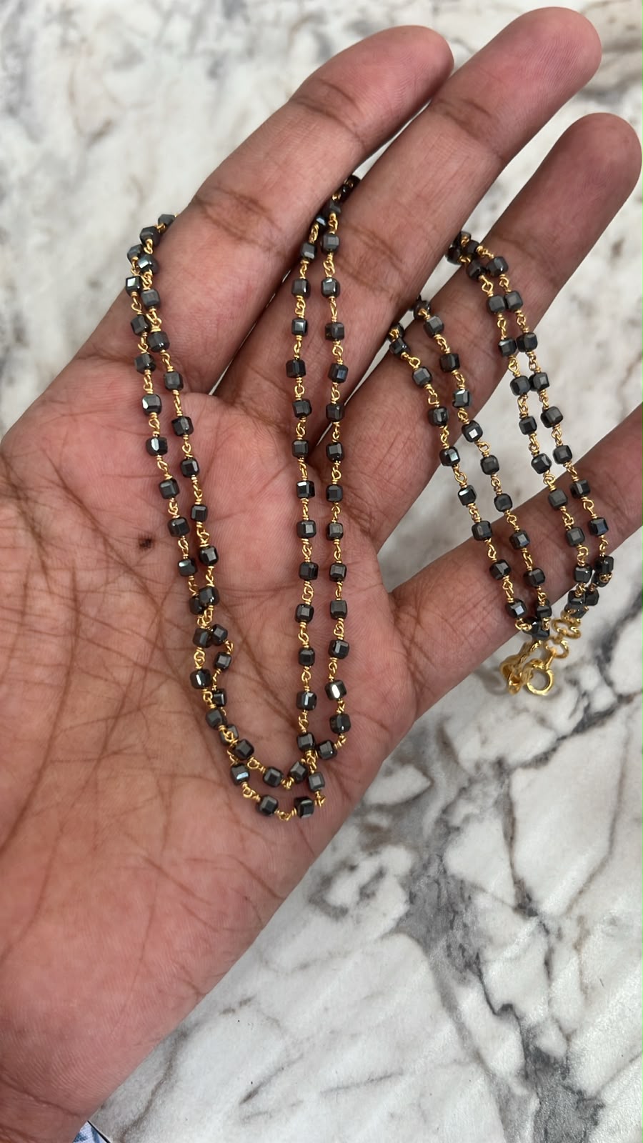 CF009 black beads