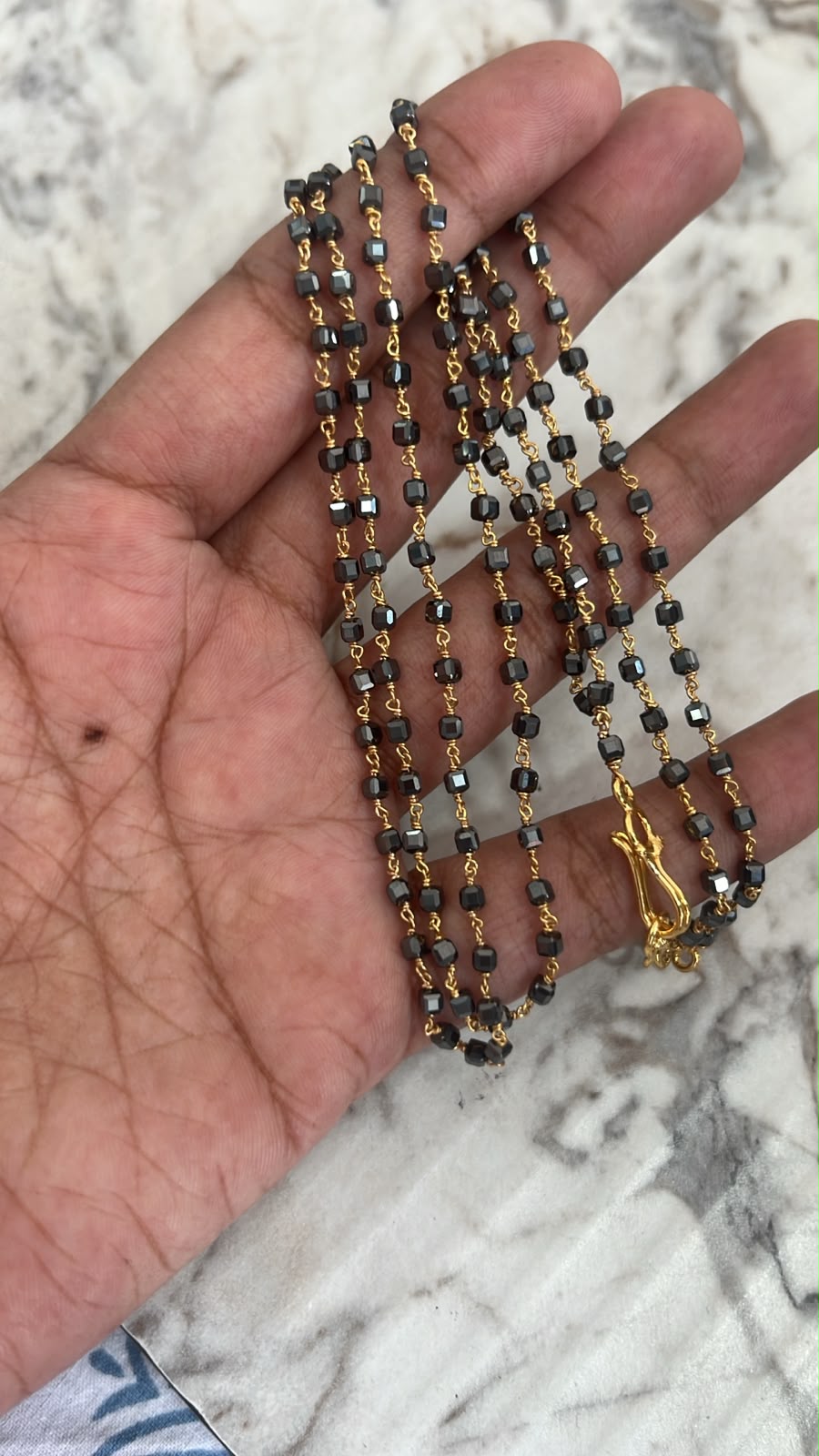 CF009 black beads