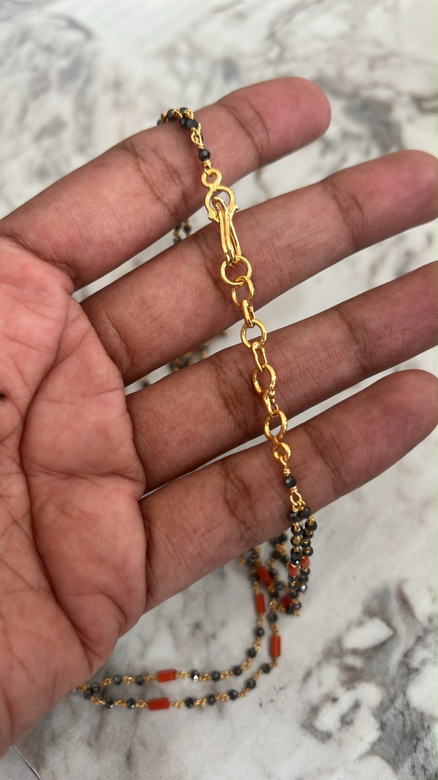 CF010 black beads